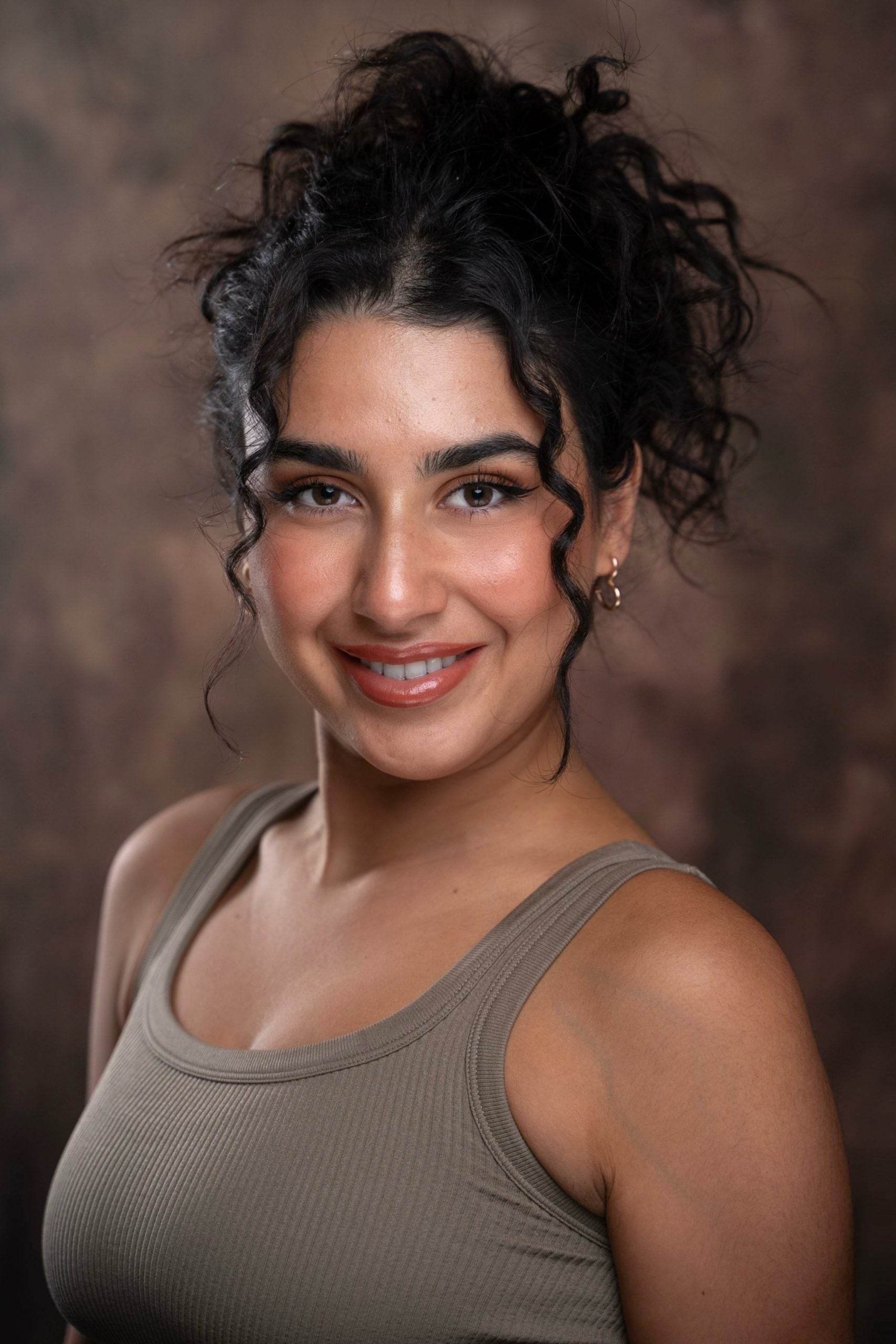 Arzu_photo-2-scaled_a575ad81-c73c-40da-aed9-dabde8b04820 - Dakoda's Dance Academy & Knightsbridge Ballet