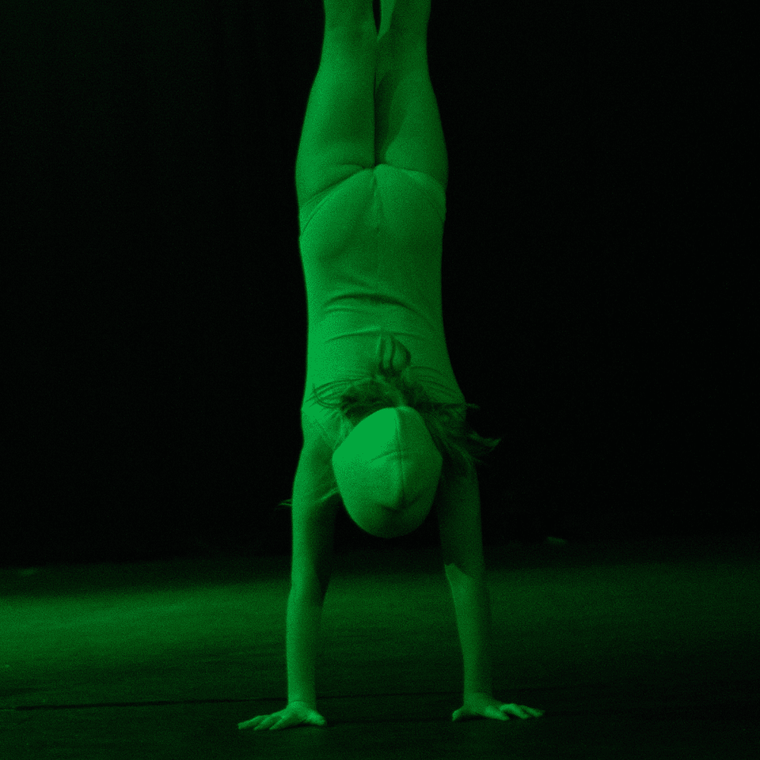 Acro | Gym | Tricks | Age: 11-16y | Saturday at 12.15 -13:00|MH - Knightsbridge - Trial Class - From September - Dakoda&