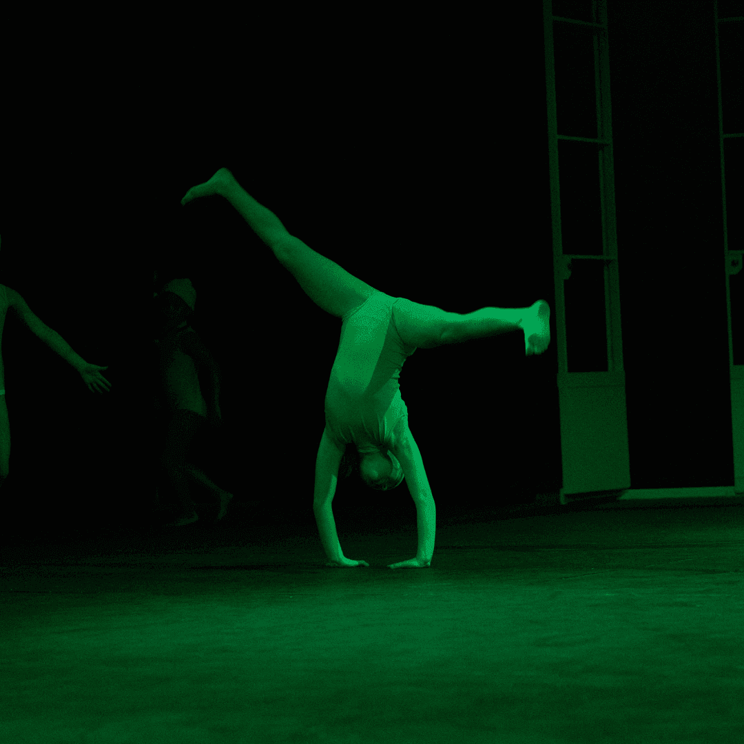 Acro | Gym | Tricks | Age: 11-15y | Saturday at 15.15 - 16:00pm | Marlborough - Full Term - Dakoda&