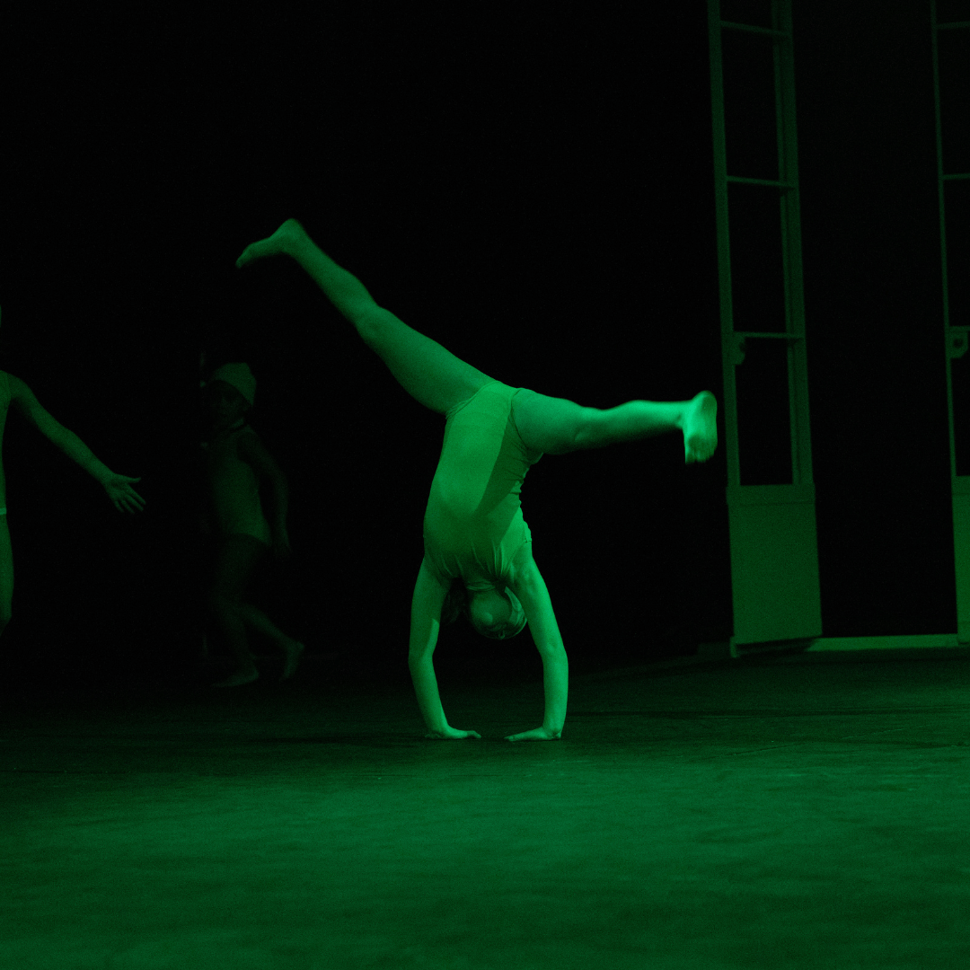 Acro | Gym | Tricks | Age: 3 - 4y | Saturday at 10.00 - 10:30 | Clapham - Trial Class - From September 2025 - Dakodas
