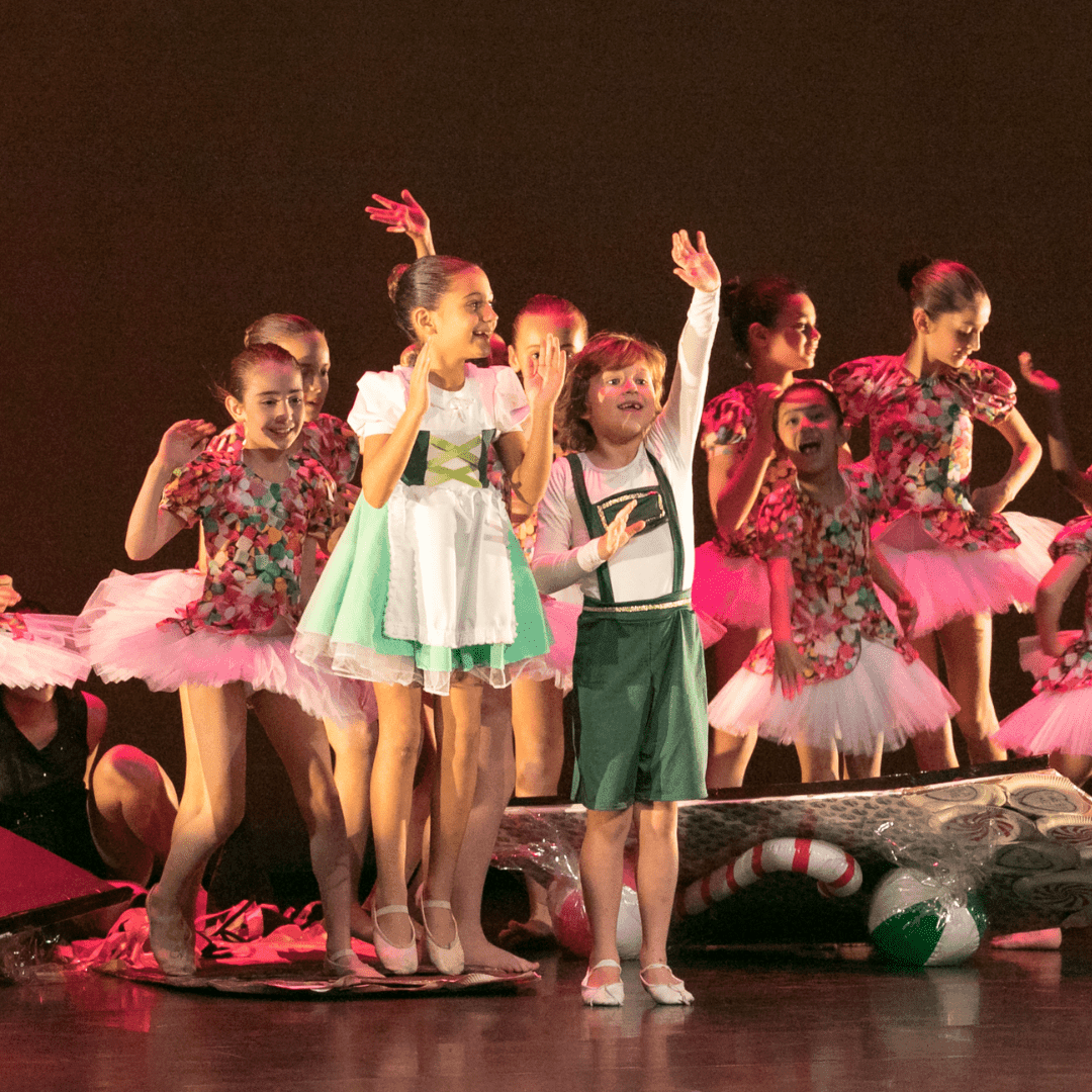 Drama| Age: 5-8y | Saturday at 14:00 -14:45|MH - Knightsbridge - Full Term - From September 2025 - Dakoda&