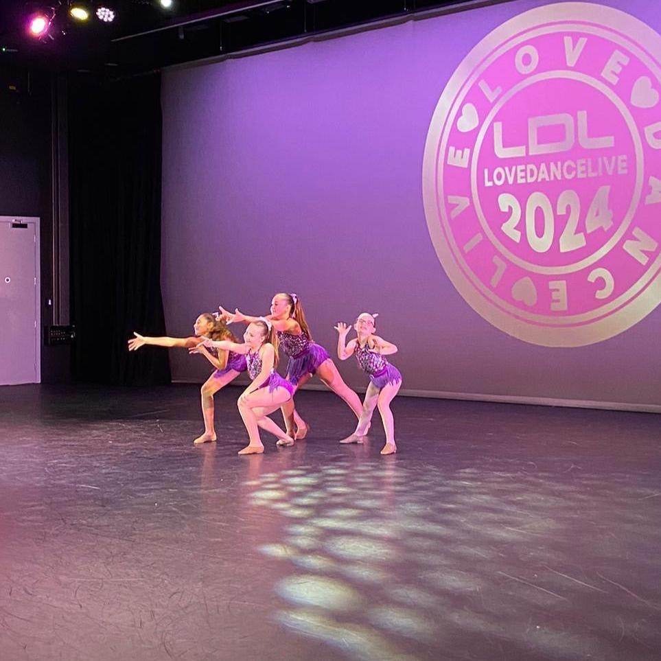 Sassy Jazz | Age: 11-16y | Monday at 18.30 - 19:30pm |MH - Knightsbridge - Full Term - From September 2025 - Dakoda&