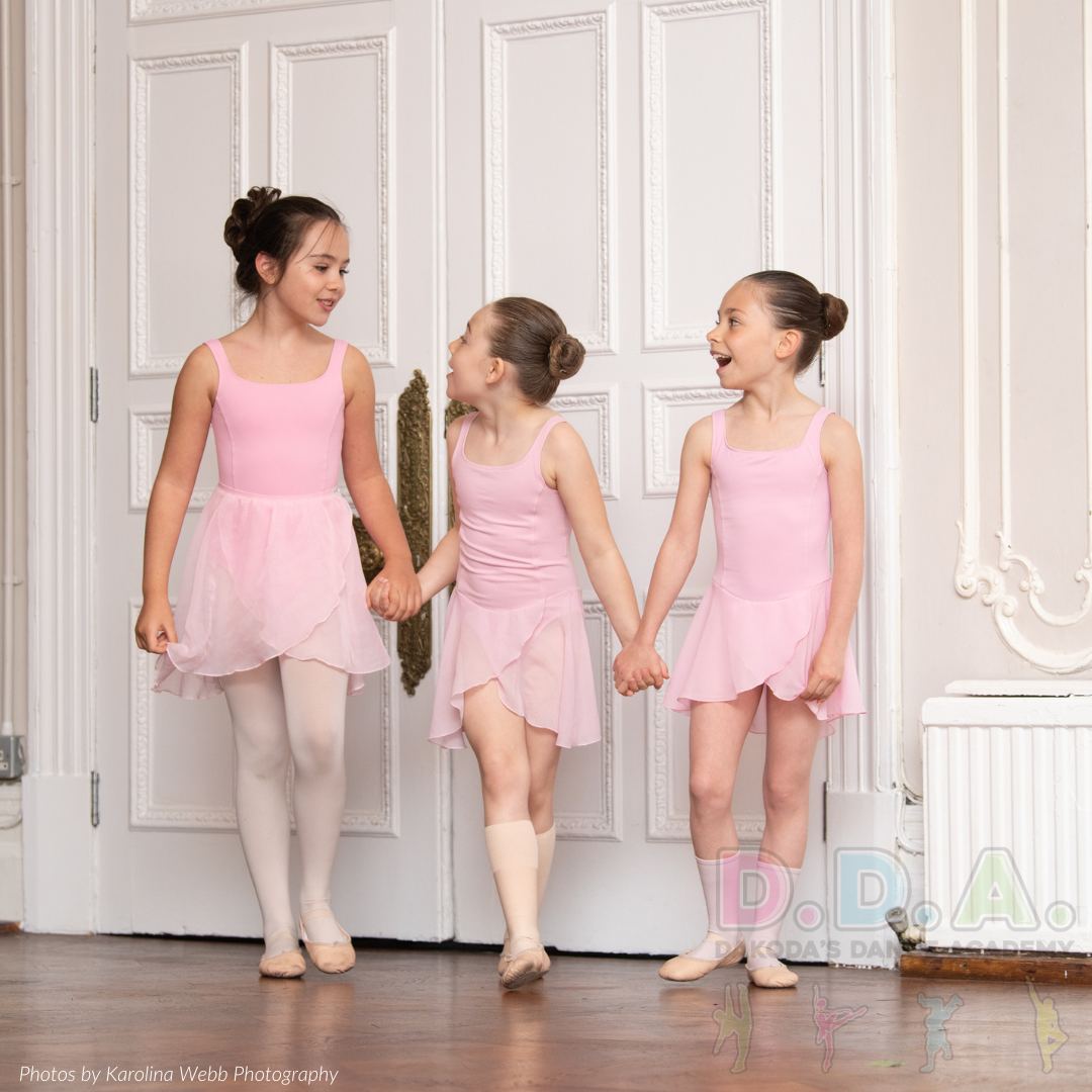 Grade 1 RAD Ballet |Age: 7-12y| Saturday at 11:15-12:30| LPS- Clapham - Trial Class - From September 2025 - Dakoda&