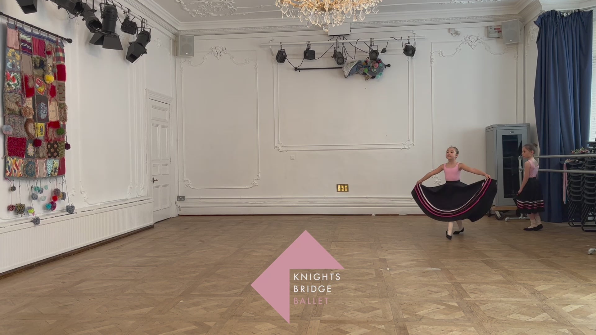 A ballerina in a grade 2 Ballet class in our Knightsbridge ballet studio