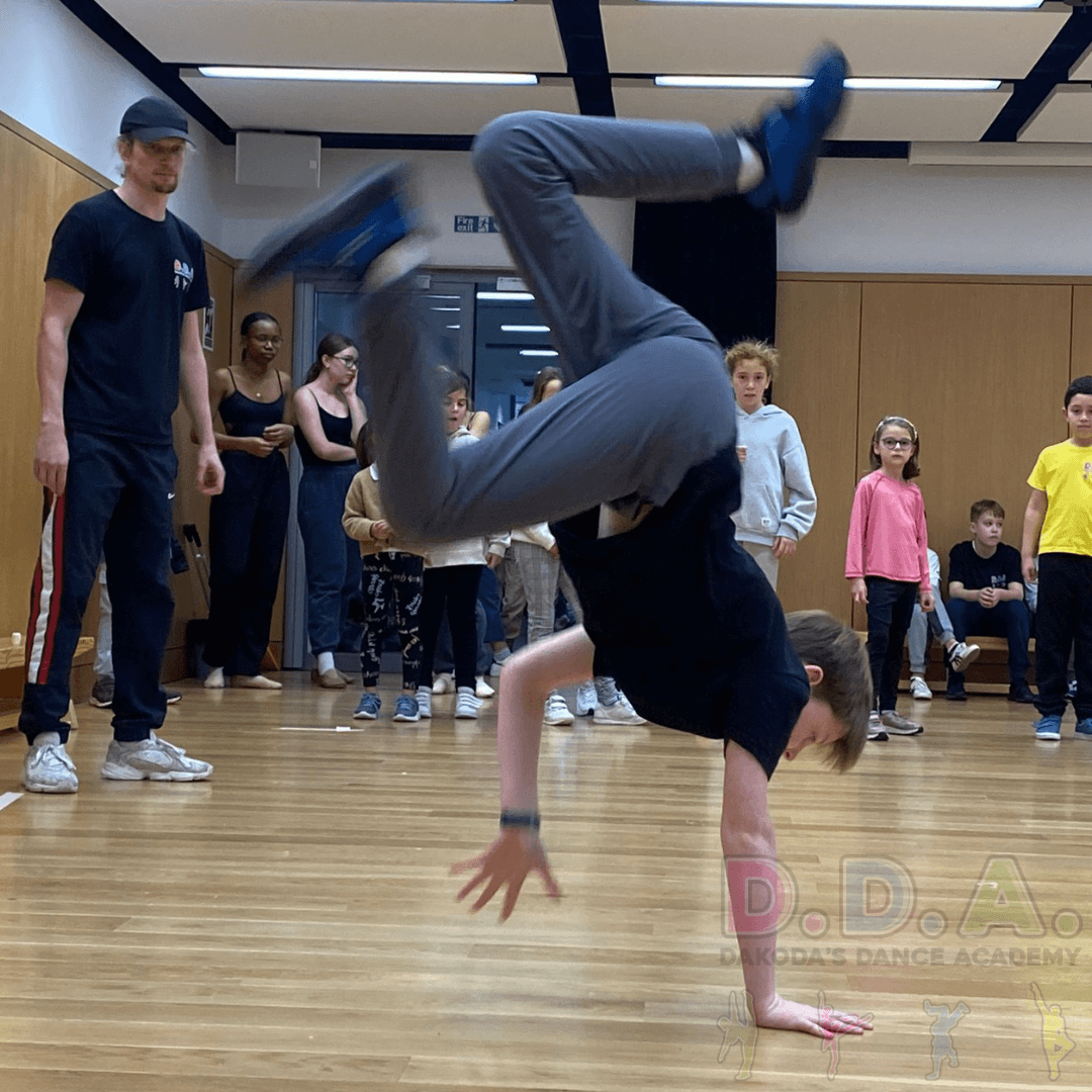 Street Dance | Age: 7-12y | Saturday at 12.00 - 12:45pm |FBS - Fulham - Trial Class - Dakoda&