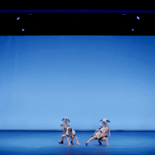 Street Dance | Age:3-4y | Saturday at 14.45-15.15  | RH- Twickenham - Full Term - Dakoda&