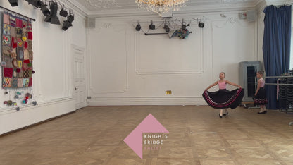 A ballerina in a grade 2 Ballet class in our Knightsbridge ballet studio